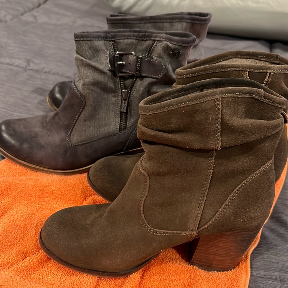 2 pairs of Roxy Boots Womens SZ 7 Ankle Bootie GREY/brown Leather Round Toe